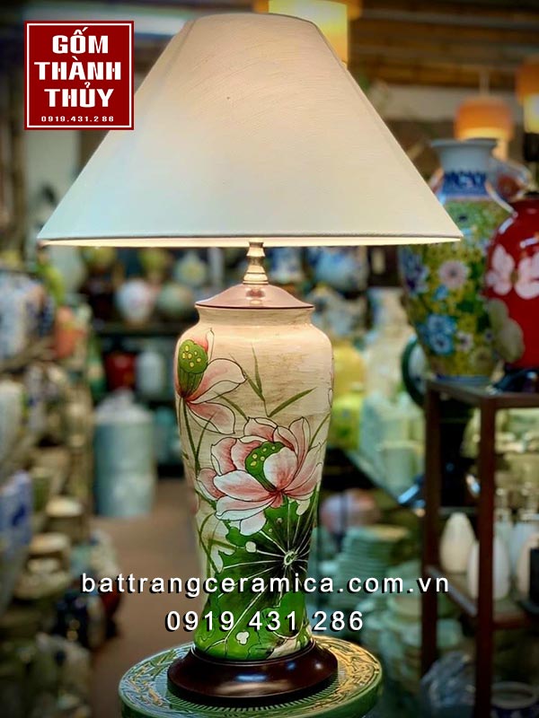 Đèn bàn gốm hoa sen Bát Tràng cao cấp giá tốt khuyến mãi Đèn bàn gốm hoa sen Bát Tràng cao cấp giá tốt khuyến mãi