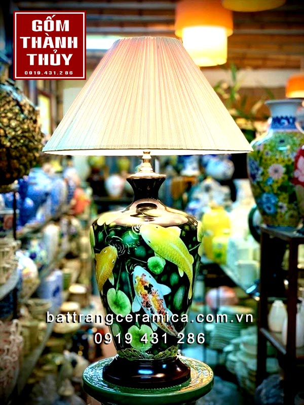 Đèn ngủ gốm Bát Tràng cao cấp vẽ cá koi sang trọng giá tốt