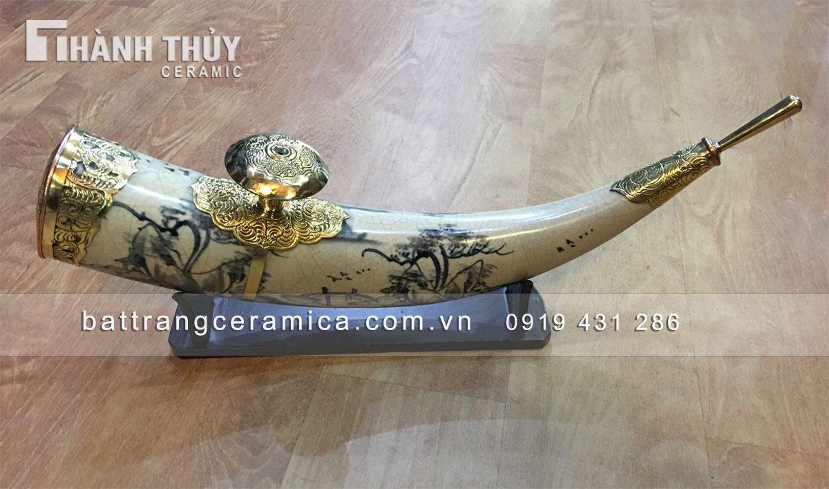 Điếu ngà men rạn cổ Bát Tràng bọc đồng sang trọng trang trí