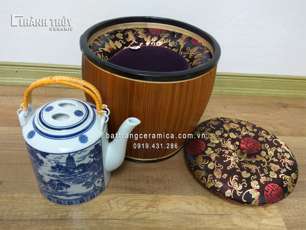 Giỏ ủ tích ấm gấm Bát Tràng 0.5L tiện lợi giữ nhiệt lâu