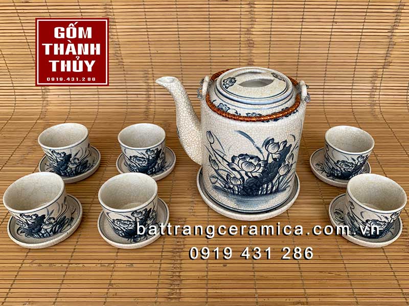 Ấm tích men rạn cổ 1lít vẽ hoa sen quà tặng ông bà uống trà Ấm tích men rạn cổ 1lít vẽ hoa sen quà tặng ông bà uống trà