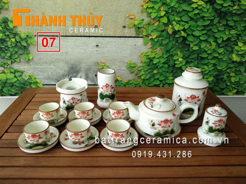 Bộ trà vuông hoa sen men kem sang trọng quà tặng ý nghĩa tiện dụng
