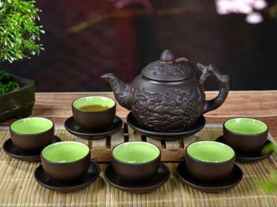 Bộ ấm chàm đắp hoa gốm đen sang trọng - Quà tặng độc đáo 