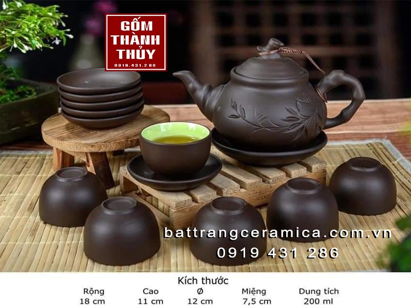 Bộ ấm chén gốm đen Bát Tràng khắc trúc tặng quà chất lượng