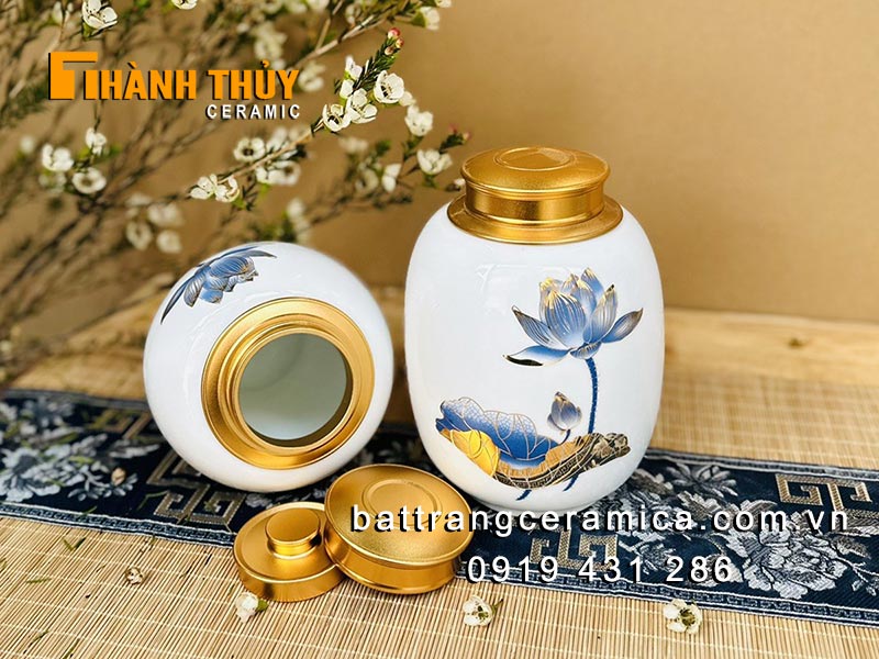 Bình đựng trà sứ in logo quà tặng giá tốt quà tặng ý nghĩa Bình đựng trà sứ in logo quà tặng giá tốt quà tặng ý nghĩa