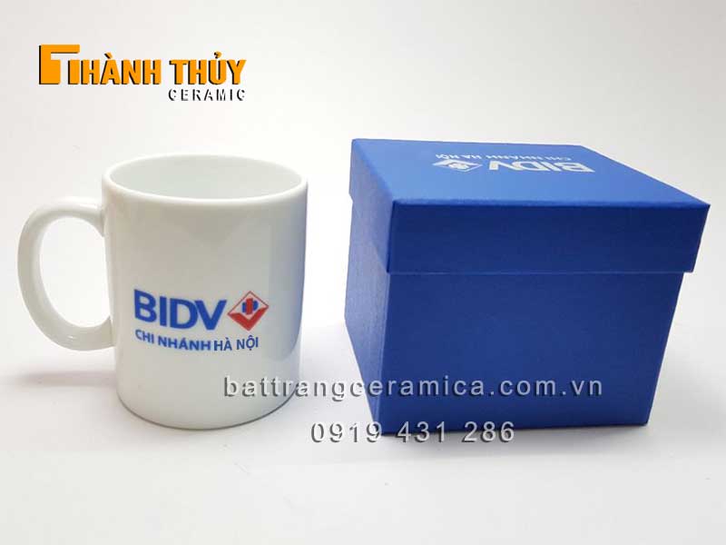 Cốc sứ in logo quà tặng khách hàng giá rẻ chất lượng uy tín Cốc sứ in logo quà tặng khách hàng giá rẻ chất lượng uy tín