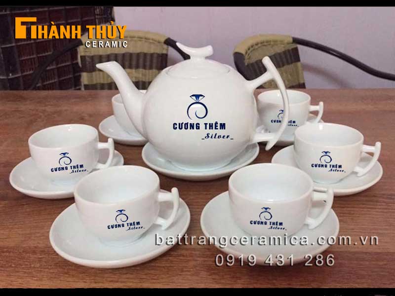 Ấm chén in logo quà tặng tri ân khách hàng uy tín chất lượng