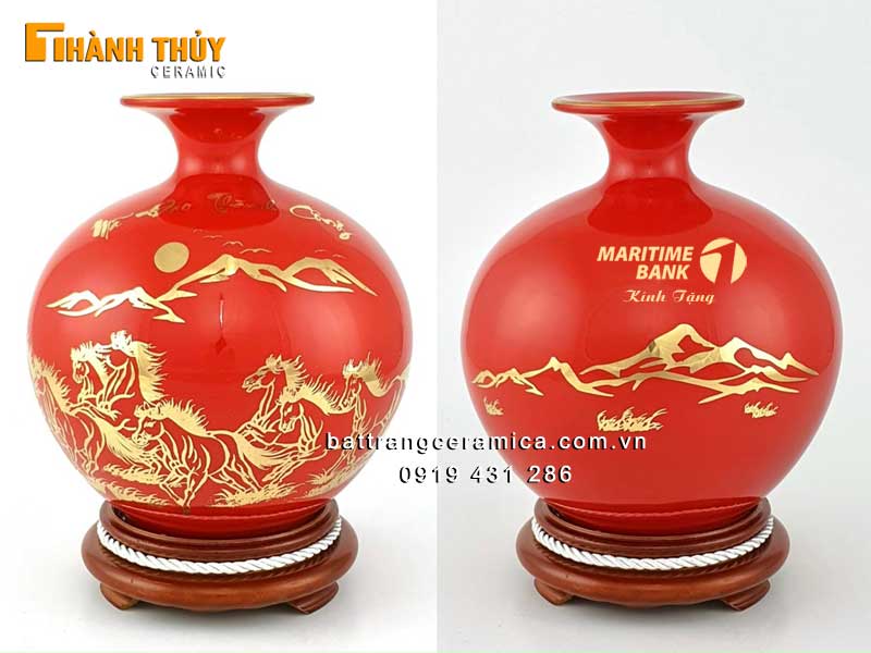 Quà tặng doanh nghiệp bình Bát Mã vàng 24k sang trọng ý nghĩa 