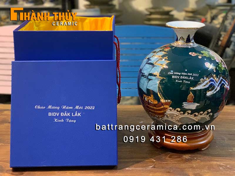 Quà tặng doanh nghiệp cao cấp bình hút tài lộc ý nghĩa sang trọng