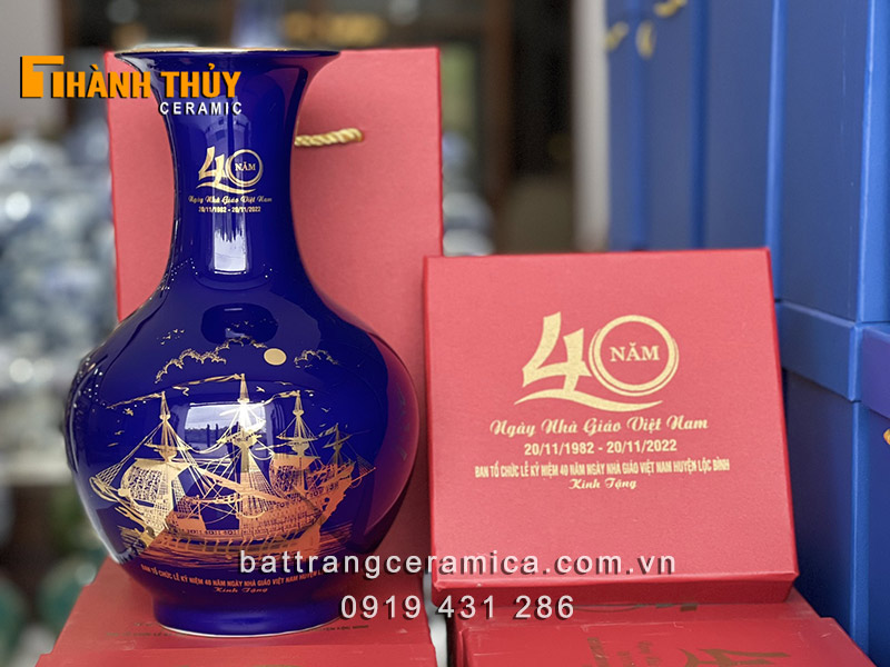 Bình vẽ vàng 24K quà tặng thầy cô sang trọng ý nghĩa Bình vẽ vàng 24K quà tặng thầy cô sang trọng ý nghĩa