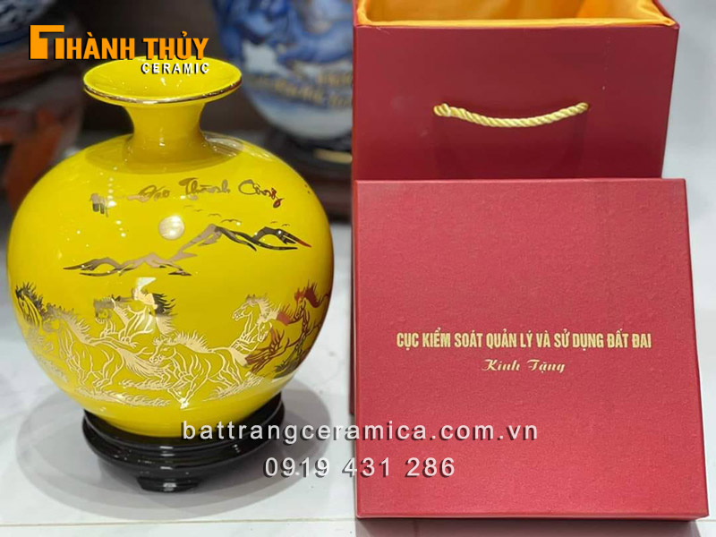 Bình hút tài lộc in logo quà tặng doanh nghiệp ưu đãi giá tốt