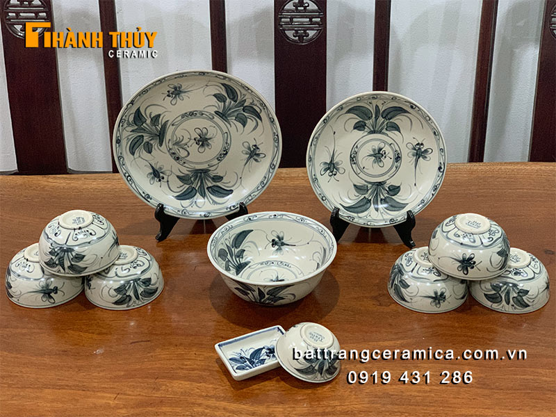 Bộ bát đĩa Bèo Chuồn giả cổ sang trọng mua ngay giá tốt Bộ bát đĩa Bèo Chuồn giả cổ sang trọng mua ngay giá tốt
