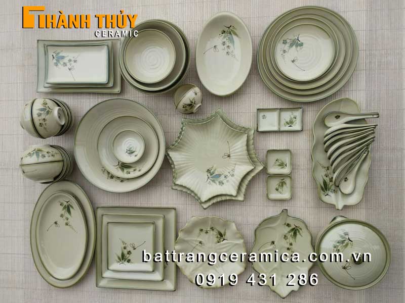 Bộ bát đĩa giả cổ xanh rêu vẽ trúc chuồn giá tốt, bền đẹp mua ngay 