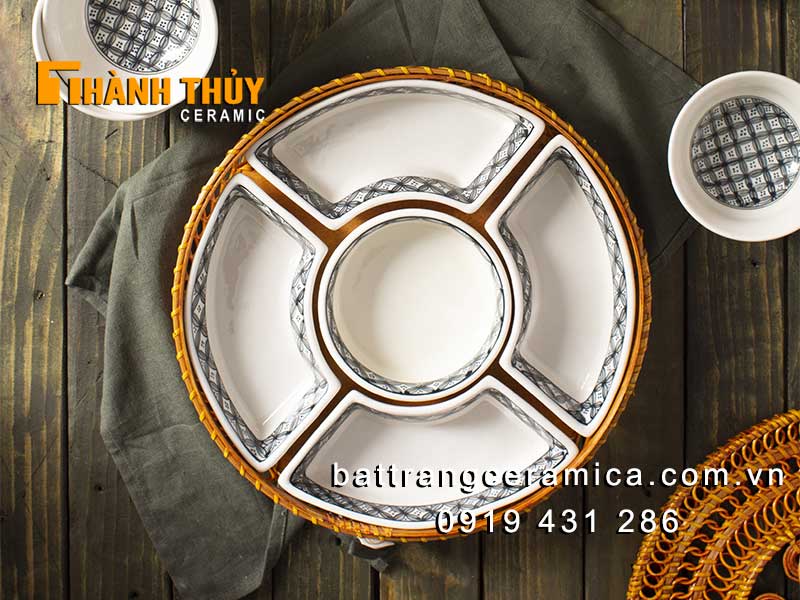 Khay mứt Bát Tràng vẽ tay sang trọng, an toàn cho gia đình