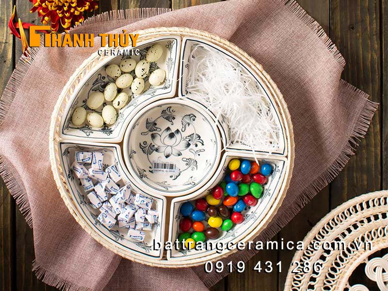 Khay đựng bánh kẹo hoa sen dây Bát Tràng sang trọng an toàn 