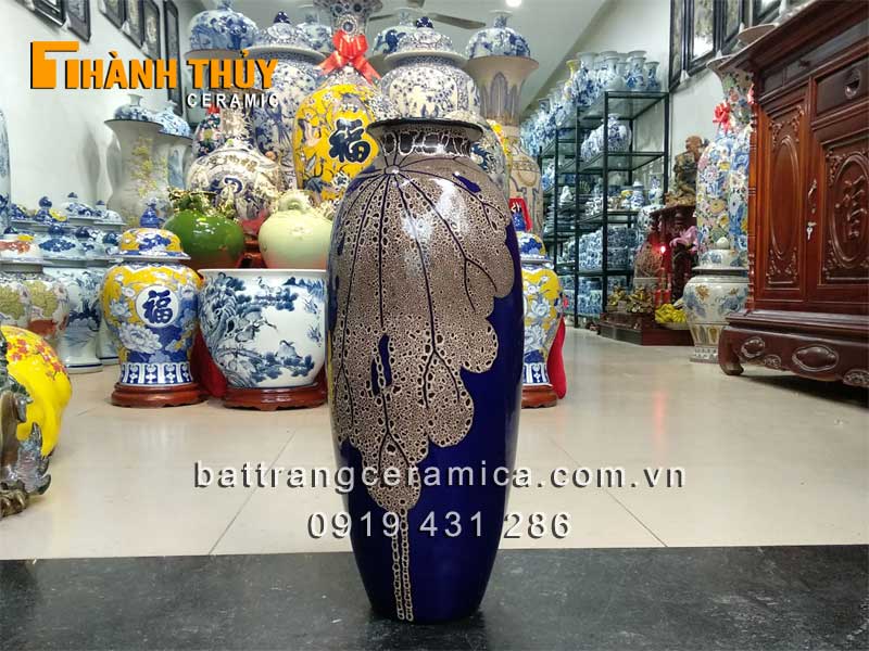 Lọ hoa dáng cao vẽ Sen Bát Tràng sang trọng quà tặng độc đáo