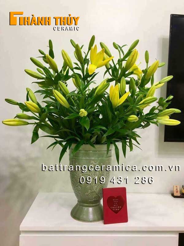 Lọ ly men xanh ngọc khắc hoa tinh xảo sang trọng Bát Tràng