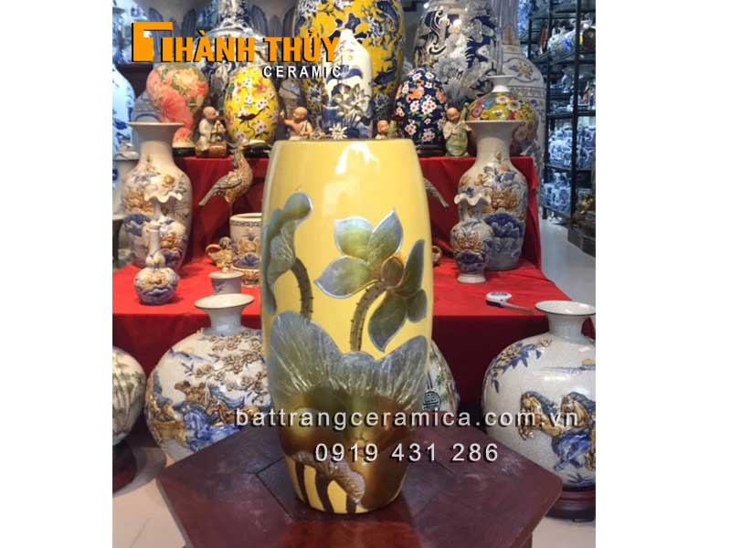 Lọ bom sơn mài vàng vẽ Sen khảm bạc sang trọng mua ngay 