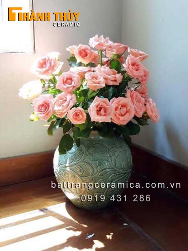 Vò khắc nổi hoa dây xanh ngọc men Bát Tràng sang trọng đẹp