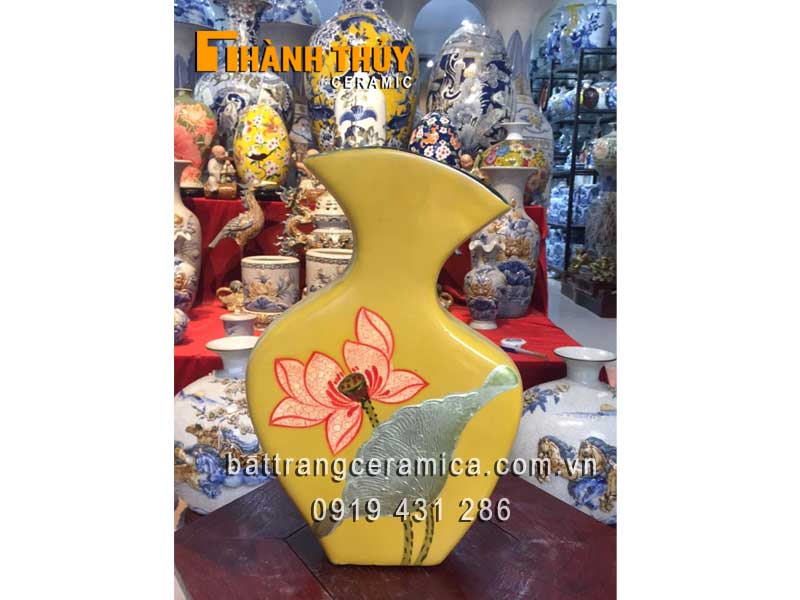 Lọ sơn mài vàng hoa Sen khảm bạc 29cm đẹp Bát Tràng 
