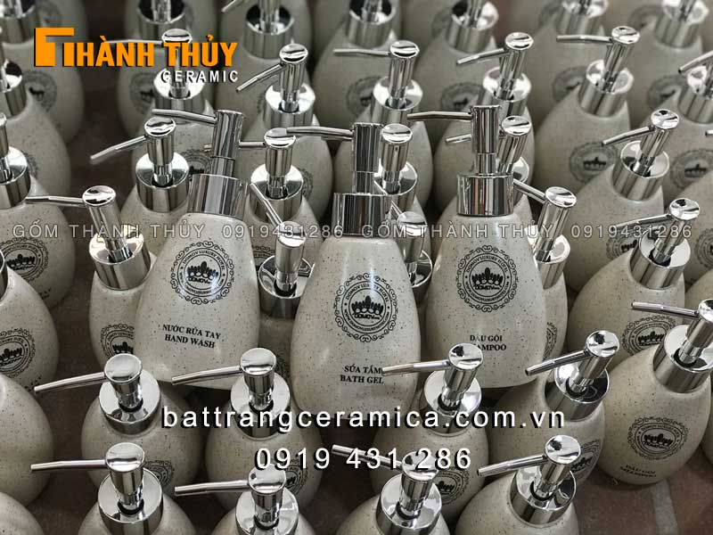 Bình sứ đựng dầu gội sữa tắm rửa tay khách sạn tiện lợi sang trọng Bình sứ đựng dầu gội sữa tắm rửa tay khách sạn tiện lợi sang trọng