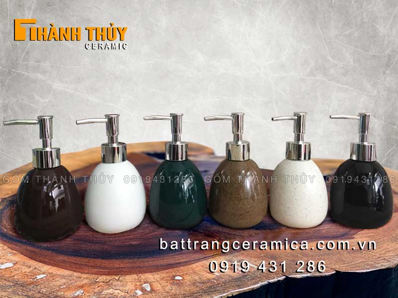 Bộ bình đựng sữa tắm sứ dáng trứng sang trọng quà tặng spa resort Bộ bình đựng sữa tắm sứ dáng trứng sang trọng quà tặng spa resort