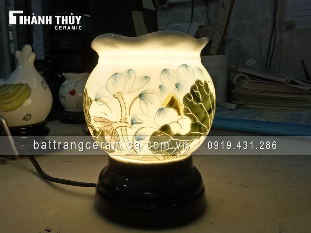 Đèn xông tinh dầu miệng loe hoa Sen quà tặng ý nghĩa chất lượng