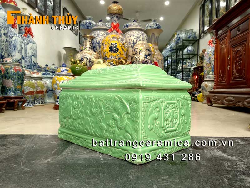 Hủ đựng tro cốt tứ linh xanh ngọc Bát Tràng sang trọng Hủ đựng tro cốt tứ linh xanh ngọc Bát Tràng sang trọng