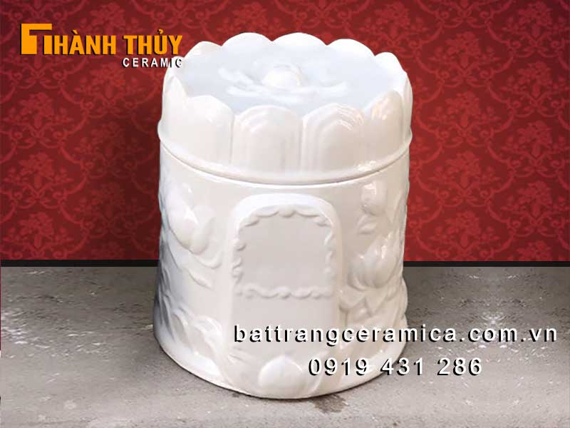 Hủ tro cốt trắng đài sen Bát Tràng cao cấp nhỏ gọn tiện lợi Hủ tro cốt trắng đài sen Bát Tràng cao cấp nhỏ gọn tiện lợi