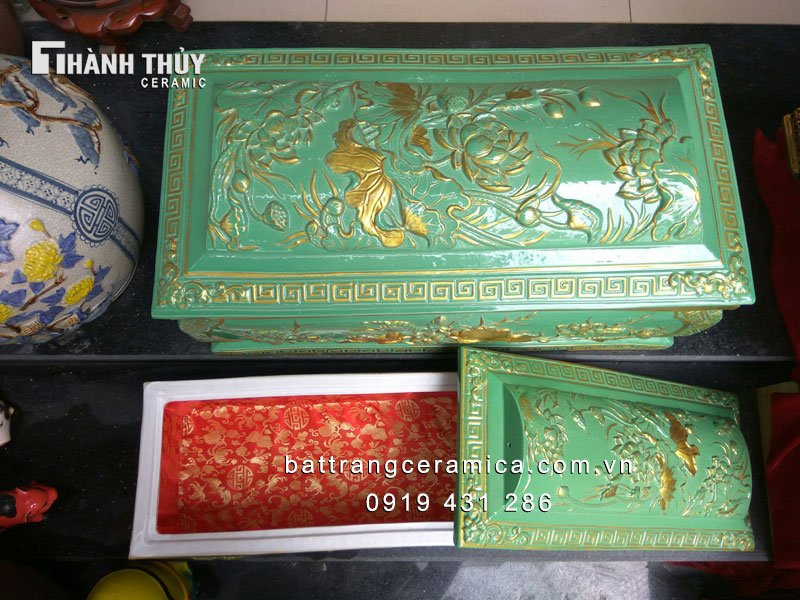 Quách tiểu sứ hoa sen men ngọc vẽ nhũ vàng sang trọng, tinh tế