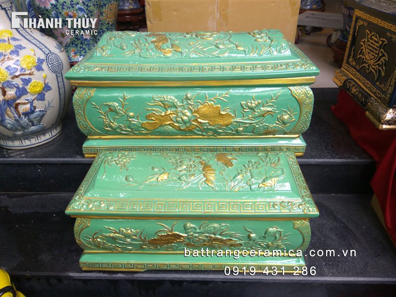 Quách tiểu sứ hoa sen men ngọc vẽ nhũ vàng sang trọng, tinh tế