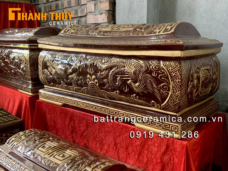 Quách Tứ Linh hoàng thổ nhũ vàng Bát Tràng cao cấp siêu bền