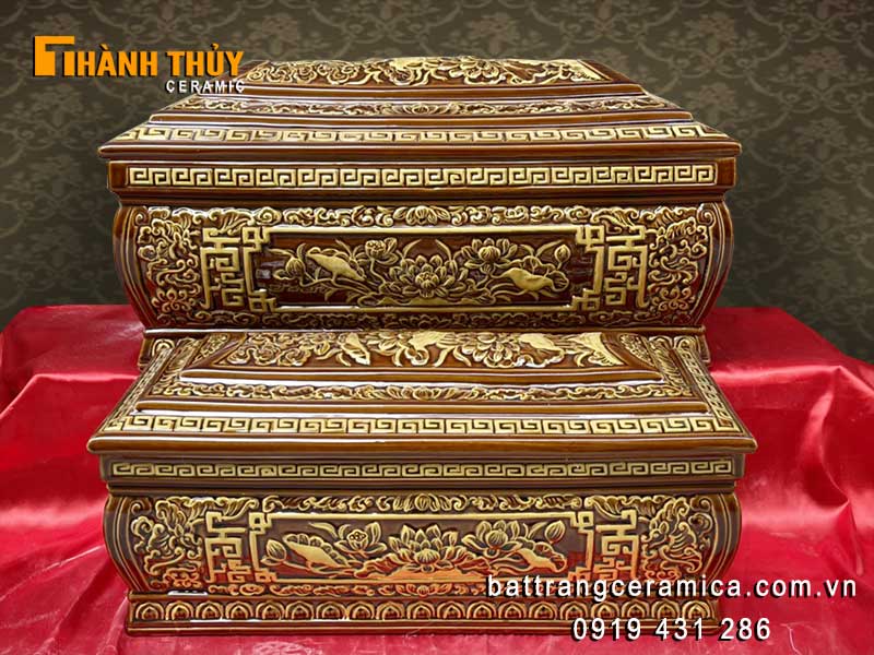 Bộ quan quách Sen Luân Hồi gốm Bát Tràng cao cấp họa tiết nhũ vàng trang nghiêm Bộ quan quách Sen Luân Hồi gốm Bát Tràng cao cấp họa tiết nhũ vàng trang nghiêm