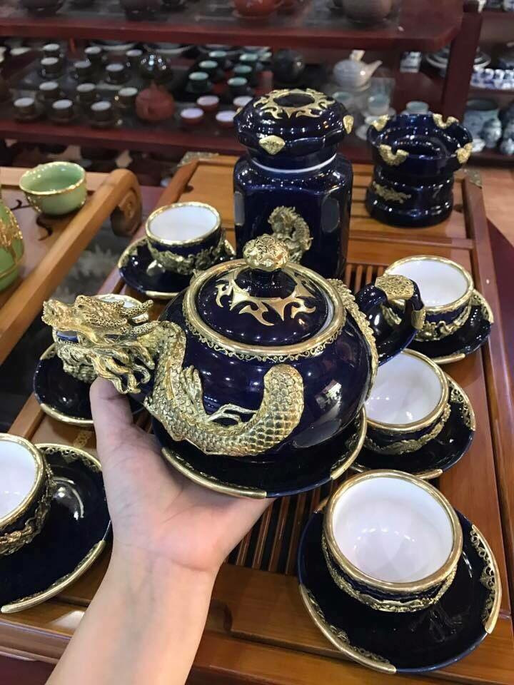 Bộ ấm chén trạm rồng xanh cô ban cao cấp sang trọng tặng bát điếu Bộ ấm chén trạm rồng xanh cô ban cao cấp sang trọng tặng bát điếu