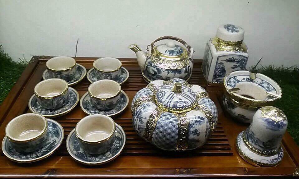 Bộ ấm chén men rạn bọc đồng Bát Tràng quà tặng sang trọng Bộ ấm chén men rạn bọc đồng Bát Tràng quà tặng sang trọng