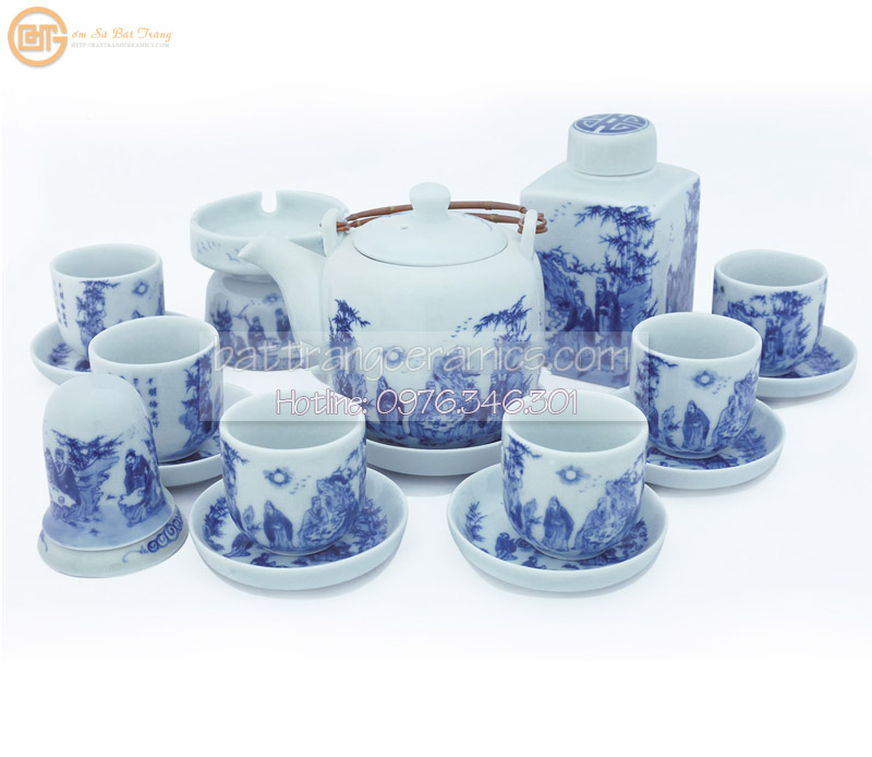 Ấm chén men lam Bát Tràng dáng vại họa tiết Trúc Lâm tinh xảo