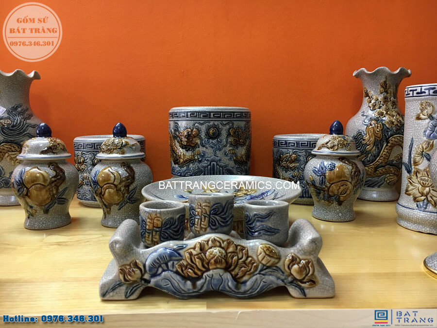 Bộ đồ thờ Bát Tràng men rạn đắp nổi 3 bát hương sang trọng cao cấp