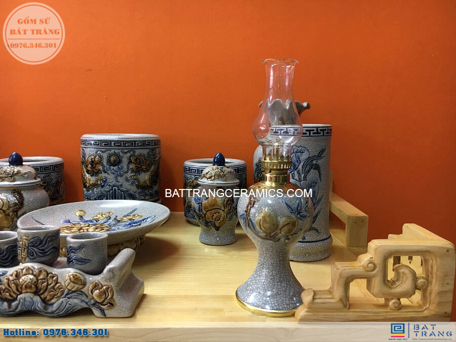 Bộ đồ thờ Bát Tràng men rạn đắp nổi 3 bát hương sang trọng cao cấp