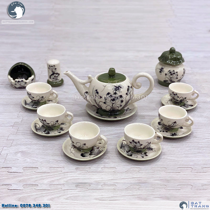 Ấm chén thiên nga vẽ sen Bát Tràng độc đáo kèm phụ kiện sang trọng 
