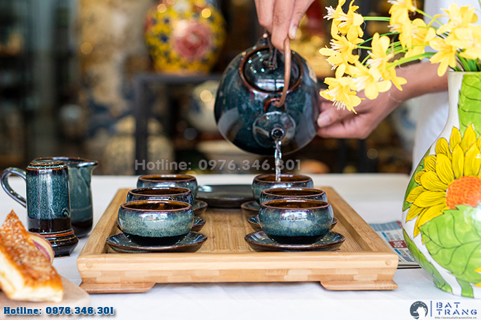 Bộ ấm chén men hỏa biến quai đồng Bát Tràng nghệ nhân đẹp độc lạ