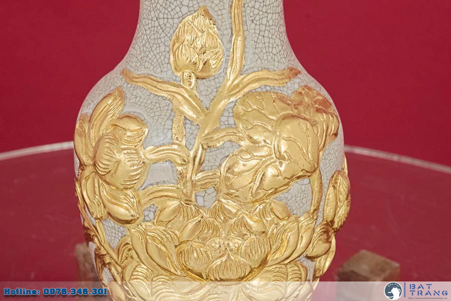 Lọ hoa men rạn hoa Sen dát vàng Bát Tràng sang trọng chất lượng