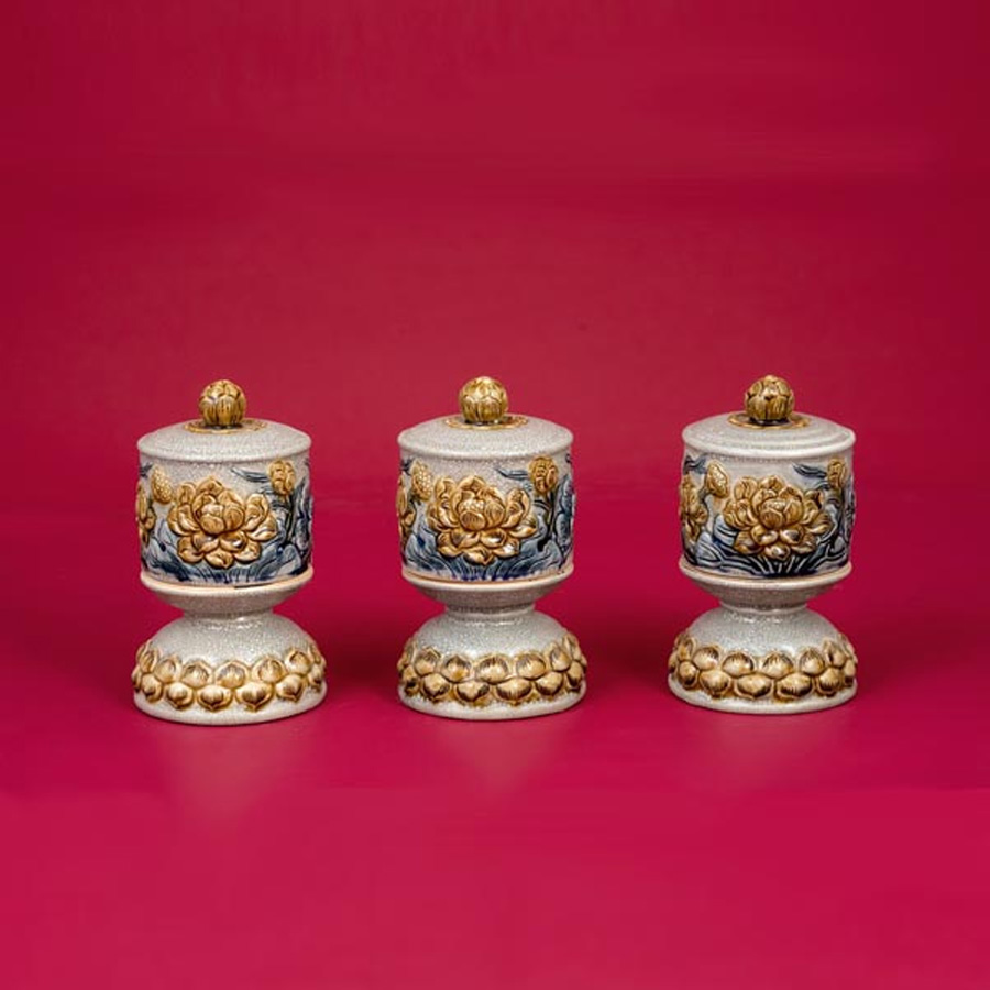 Bộ đài thờ men rạn Sen Bát Tràng đắp nổi cao cấp sang trọng 