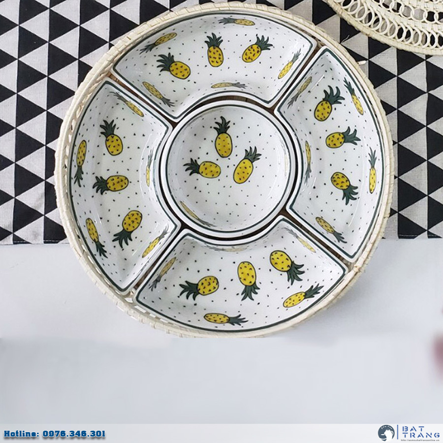 Khay mứt gốm sứ Bát Tràng cao cấp khay mây vẽ dứa trắng đẹp sang trọng Khay mứt gốm sứ Bát Tràng cao cấp khay mây vẽ dứa trắng đẹp sang trọng