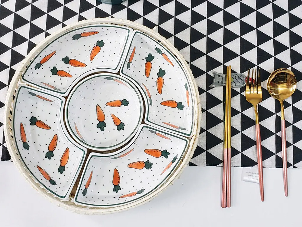 Khay mứt gốm sứ Bát Tràng vẽ carrot trắng sang trọng tinh tế