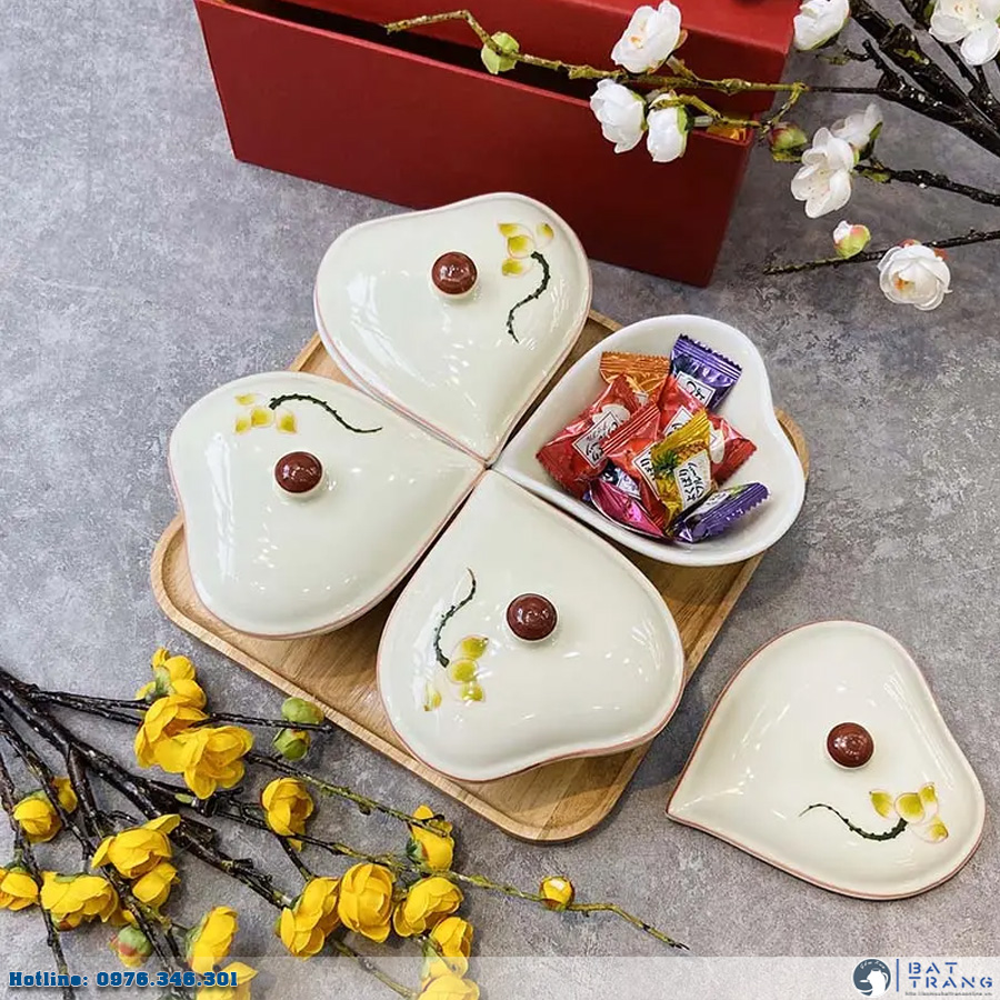 Bộ khay mứt tết gốm sứ bát tim 4 hũ sen xanh sang trọng tiện lợi
