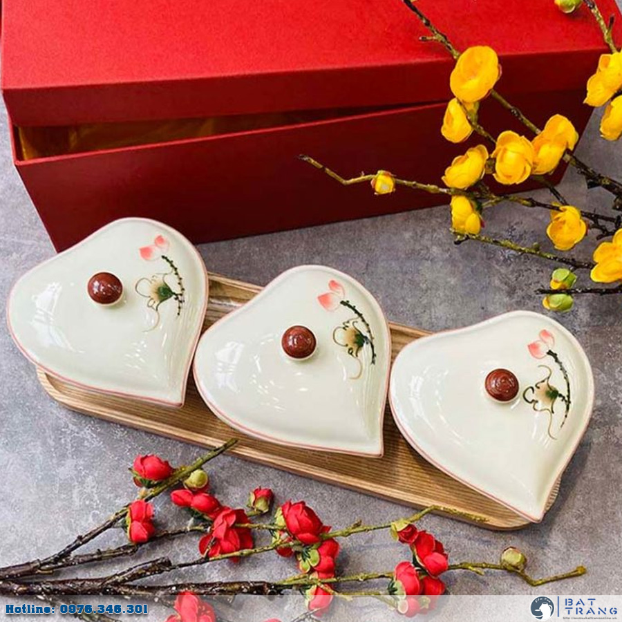 Bộ khay mứt Tết gốm sứ Bát Tràng 3 hũ sen đỏ sang trọng mua ngay