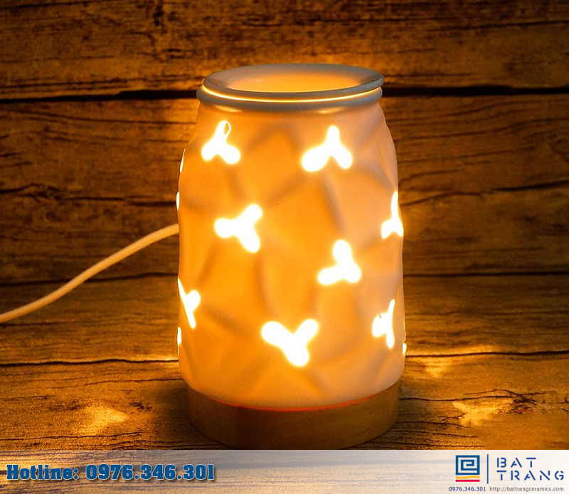 Đèn Xông Tinh Dầu Hình Trụ Đế Gỗ Cắt Gốm Sứ Bát Tràng Chính Hãng