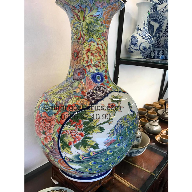 Lọ cắm hoa Bát Tràng vẽ tay chim công hoa độc đáo quà tặng