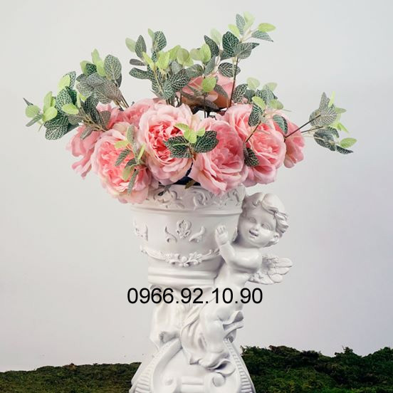 Thiên thần ôm hoa nhỏ Composite trang trí phòng đẹp tinh tế