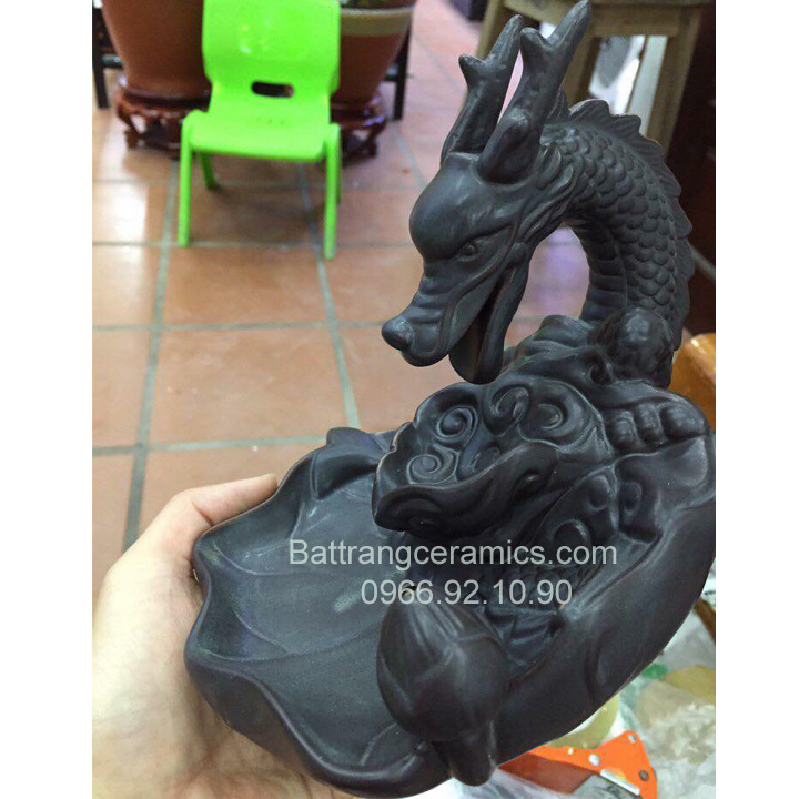 Tượng đốt trầm rồng nhả khói thác nước phong thủy hút tài lộc